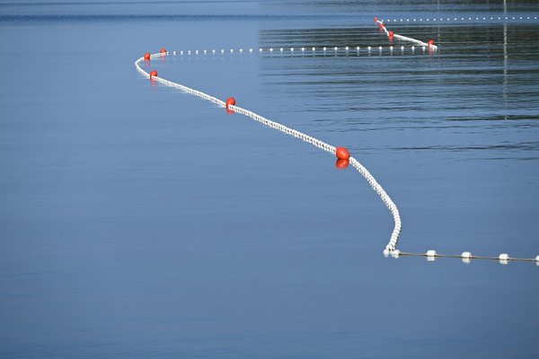 Barrière flottante : sécurisez vos environnements aquatiques